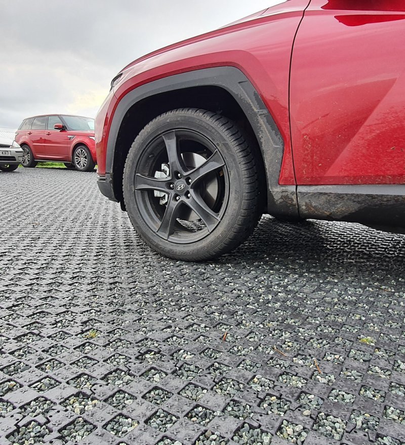 PERFO-AK used for a permeable car park